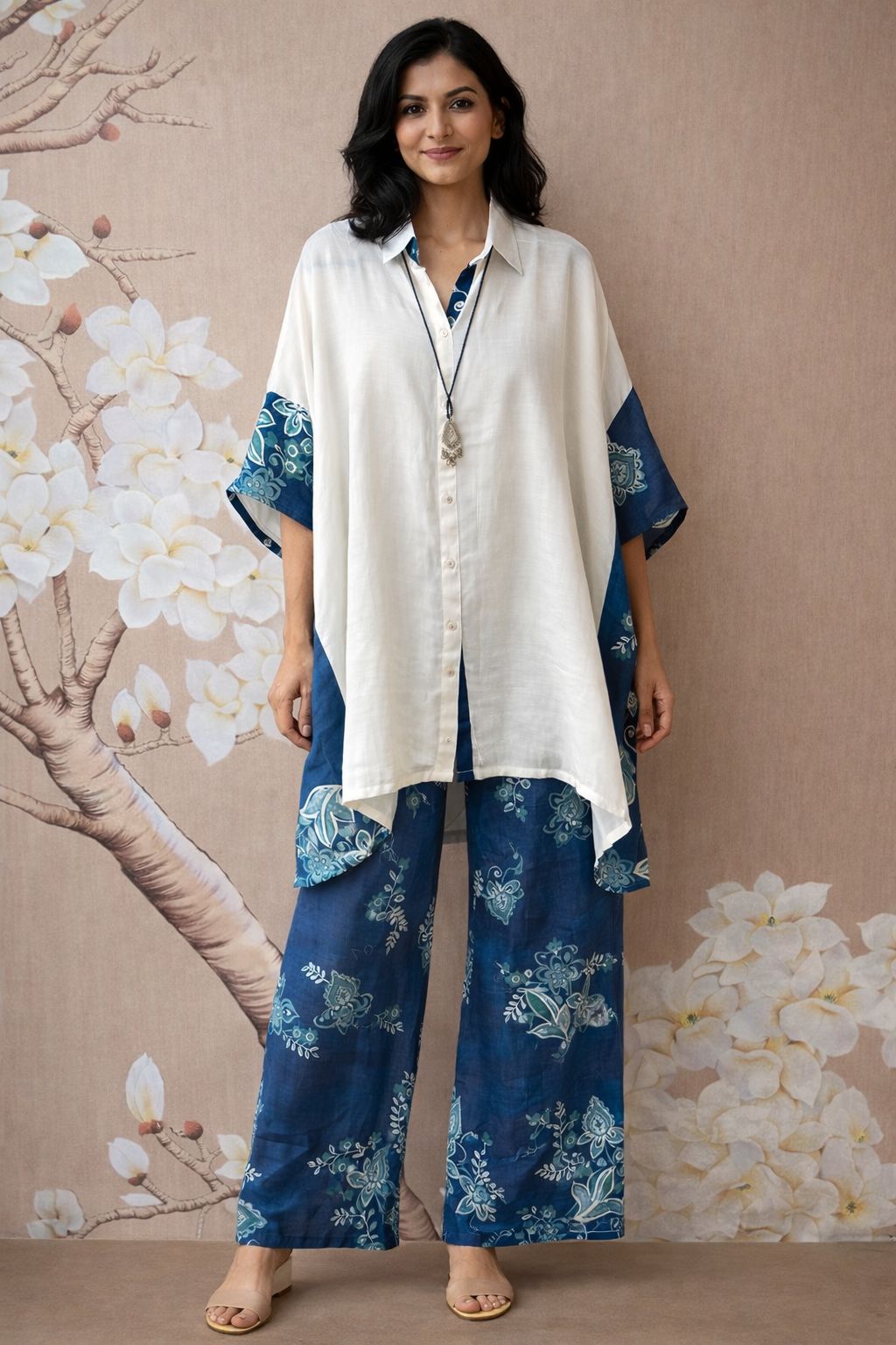 Pure Mul silk kaftan co ord comes with inner n necklace