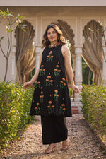 Brush painted with pocket sleeveless kurta pant