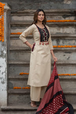 Pretty embroidered cotton suit set