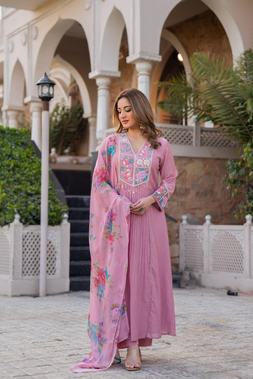 Crush crape with heavy hand work and Kalamkari dupatta in pink
