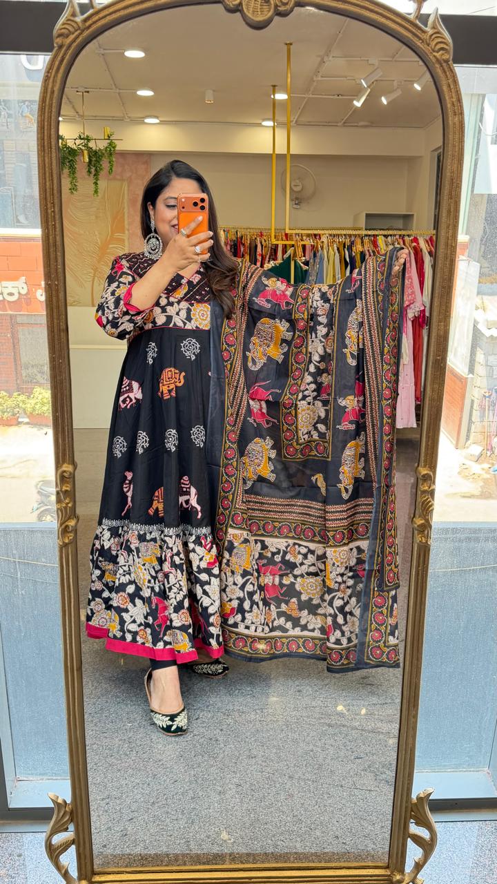 Super pretty cotton Anarkali with pretty handwork yoke full suit set in black