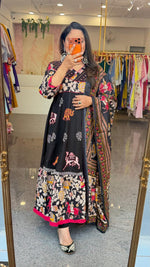 Super pretty cotton Anarkali with pretty handwork yoke full suit set in black
