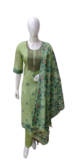 Wow jamdani suit set paired with a gorgeous dupatta in green
